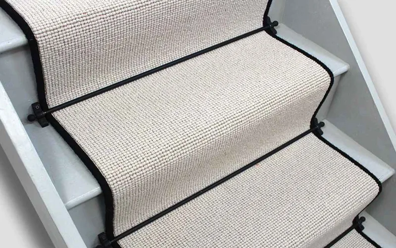 Plain Loop Dame Stair Runner with Black Wool